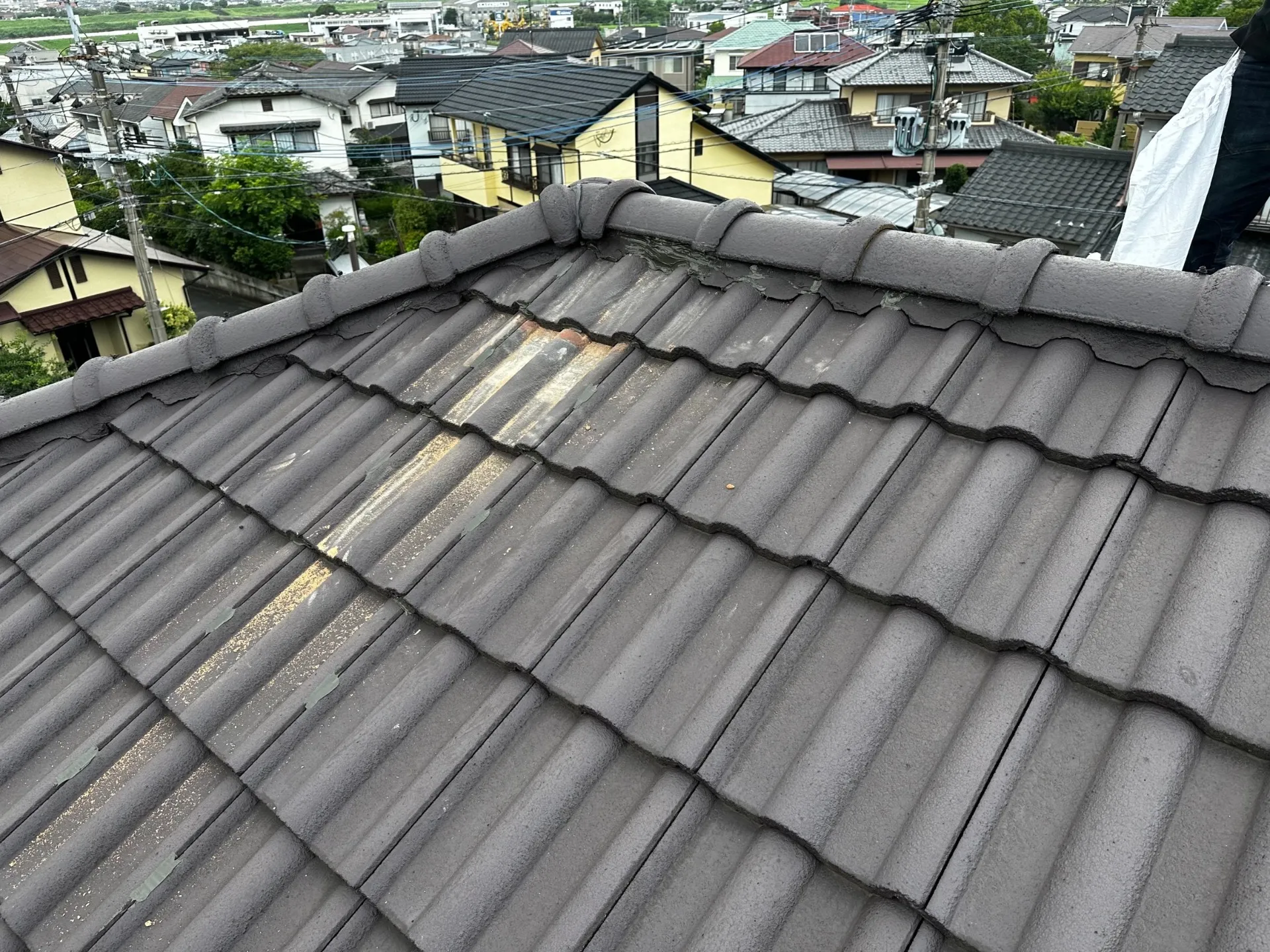 【大分県大分市】瓦のずれによる雨漏り修理